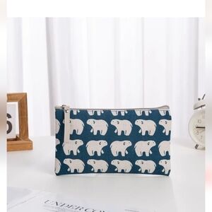 NWOT Polar Bear Make-up Bag